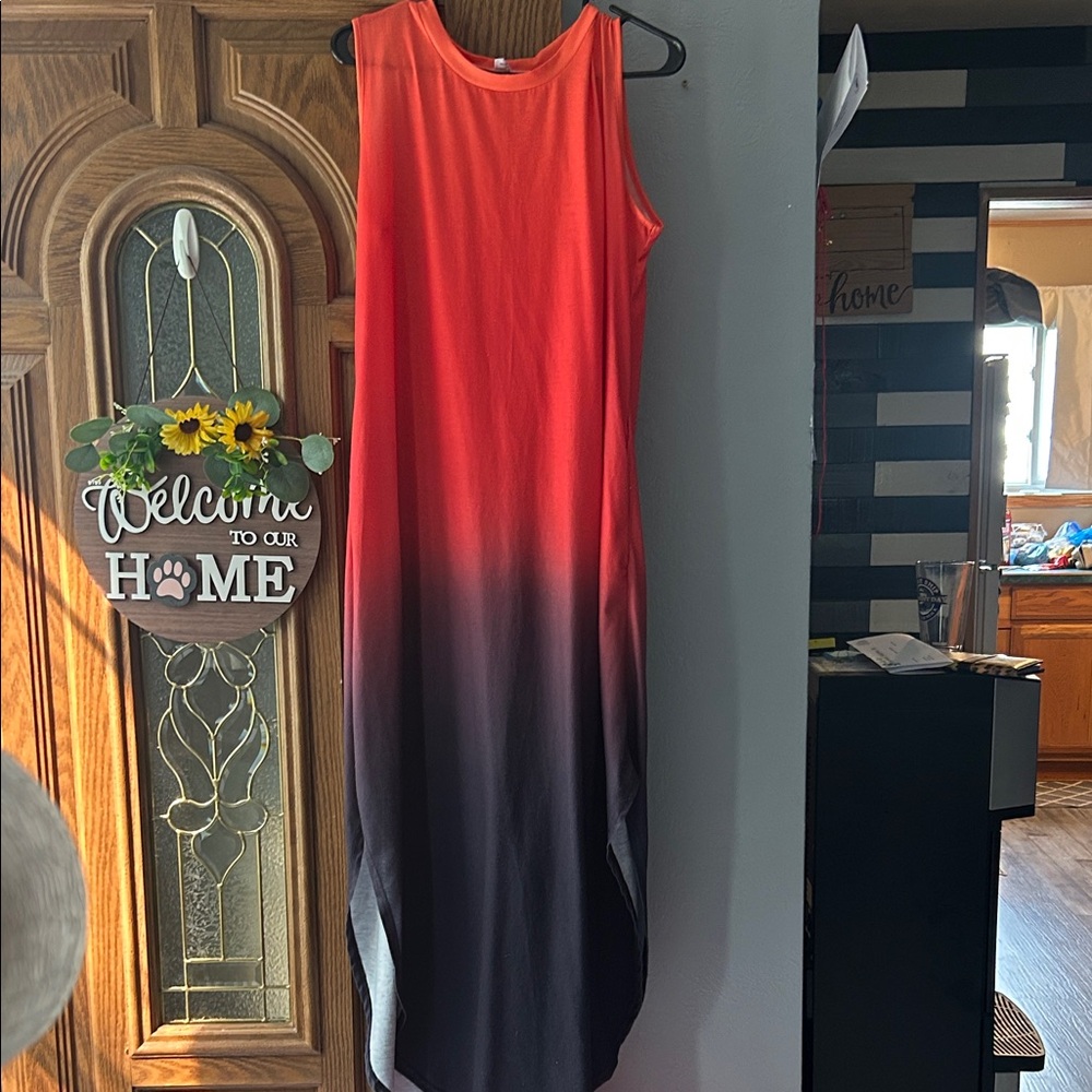 Sleeveless Ombre Maxi Dress - Red and Black